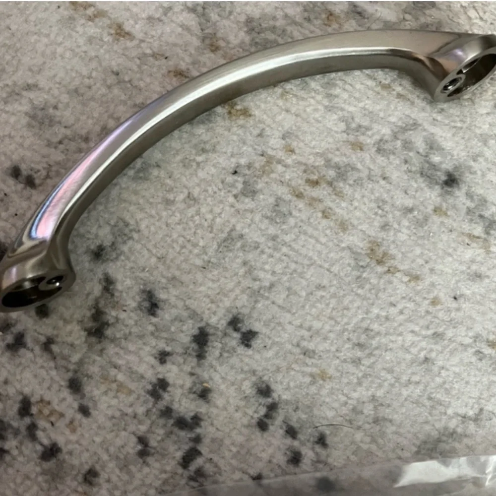 🆕 Closetmaid brushed satin nickel cabinet pull